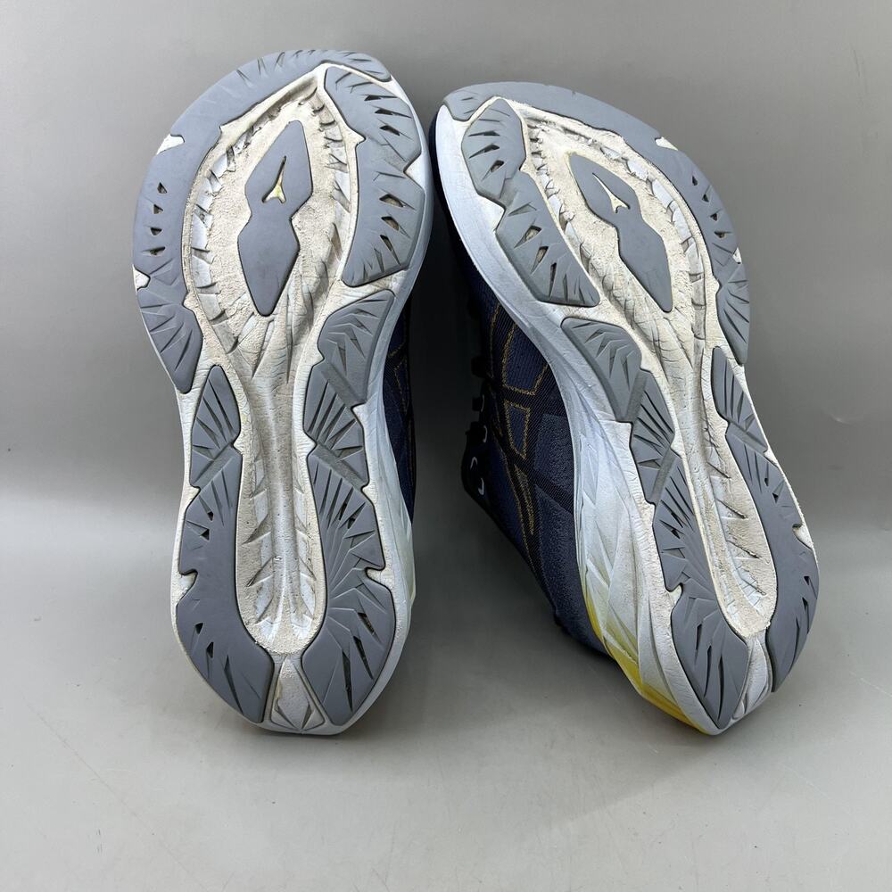 ASICS Novablast 4 Running Shoes Men Size 9 Black Yellow Comfort Cushion Sneakers - Picture 7 of 10
